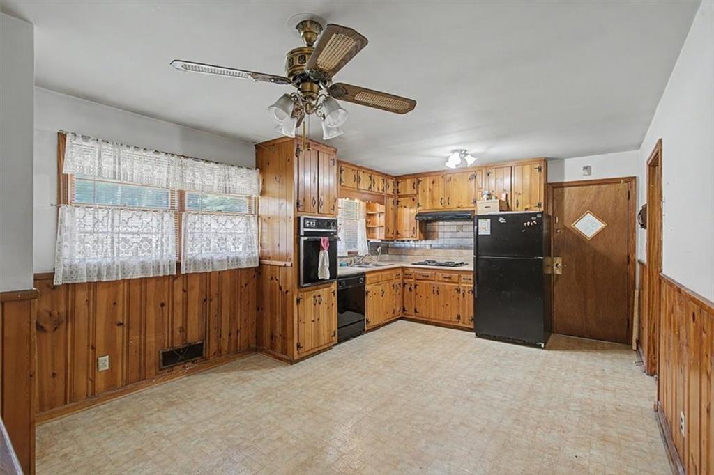 4455 Hillpine Road Forest Park, GA 30297 - Photo 15 of 43