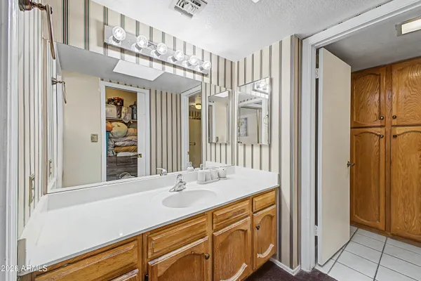 $235,000 | 8301 North 21st Drive, Unit F203, Phoenix, AZ 85021