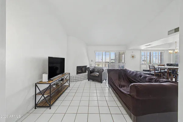 $235,000 | 8301 North 21st Drive, Unit F203, Phoenix, AZ 85021