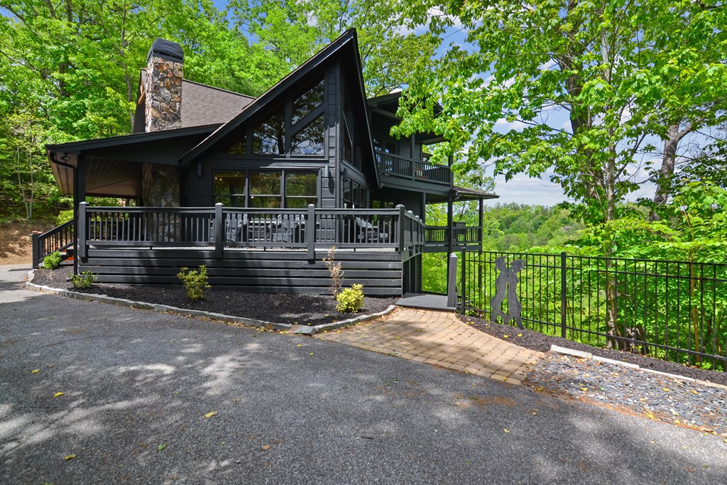 305 Skybound Road Blue Ridge, GA 30513 - Photo 34 of 36