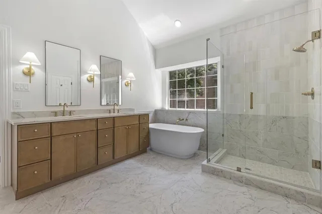 $759,900 | 5805 Kingsbrook Drive, Plano, TX 75093