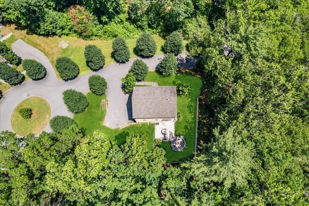 2 Erin Road Amesbury, MA 01913 - Photo 33 of 34