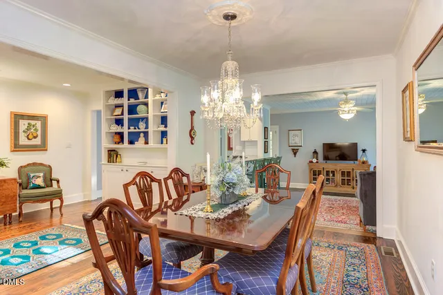 $1,200,000 | 519 Dogwood Drive, Chapel Hill, NC 27516