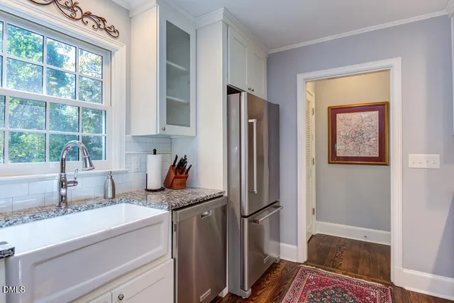 $1,200,000 | 519 Dogwood Drive, Chapel Hill, NC 27516