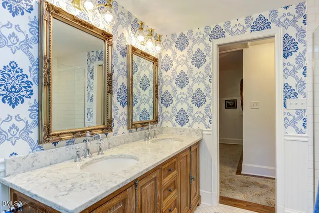 $1,200,000 | 519 Dogwood Drive, Chapel Hill, NC 27516