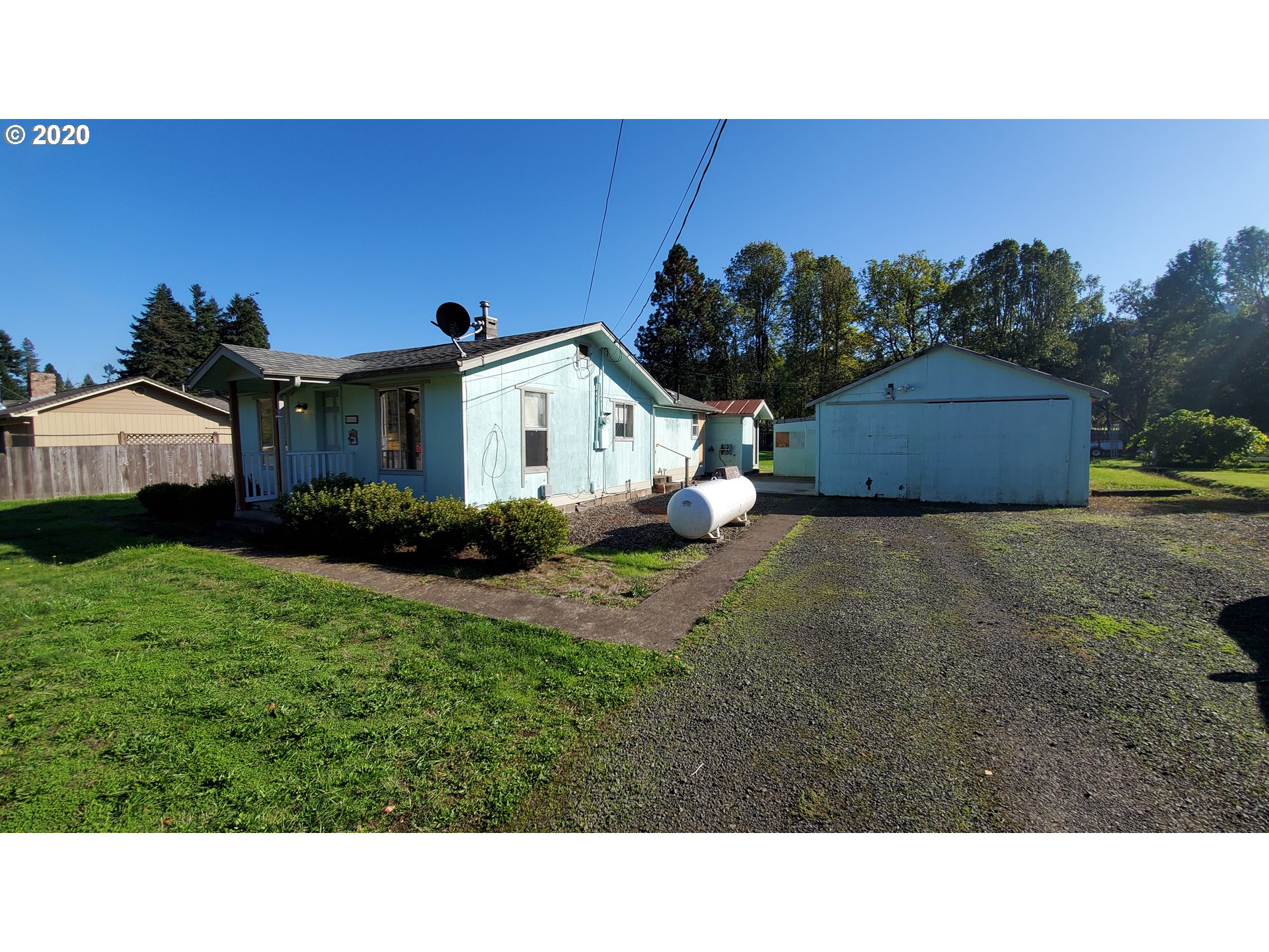 686 South Elk Creek Road Drain, OR 97435 - Photo 2 of 19 Gallery Image 2