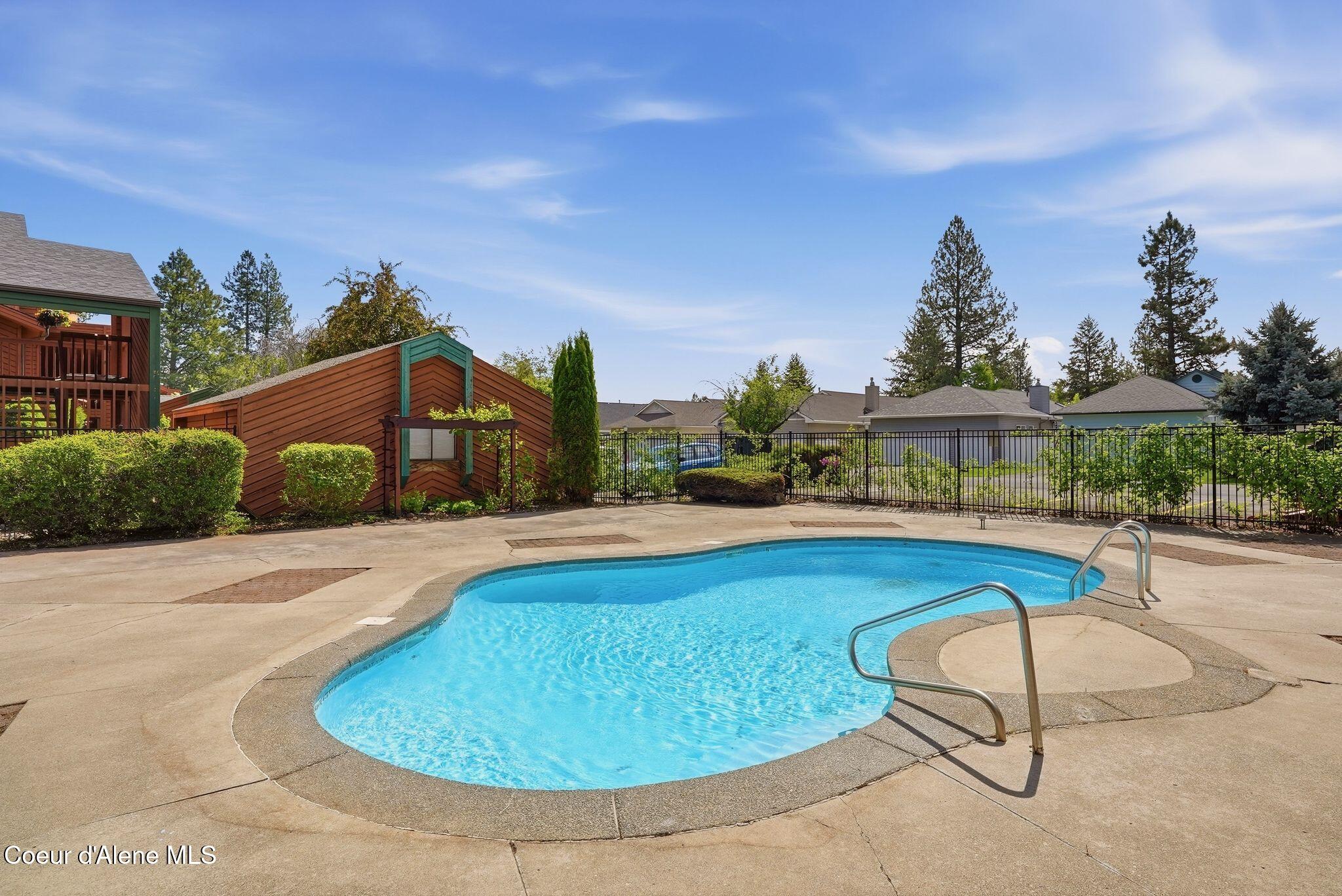 5299 West Green Court, Unit 15 Rathdrum, ID 83858 - Photo 41 of 47 Timberlane pool