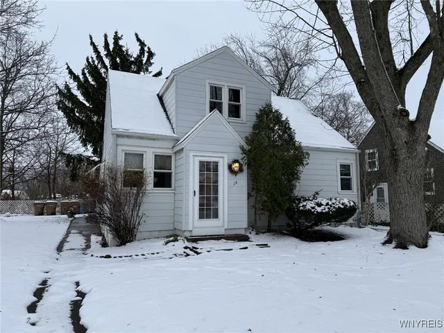 $189,900 | 19 Allendale Road, Cheektowaga, NY 14215