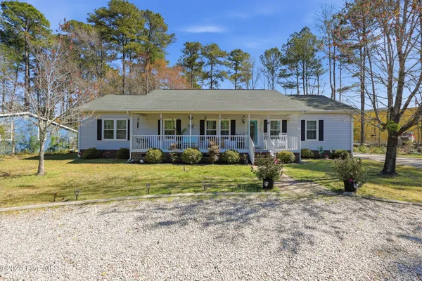$349,900 | 190 Beachwood Drive Northwest, Calabash, NC 28467