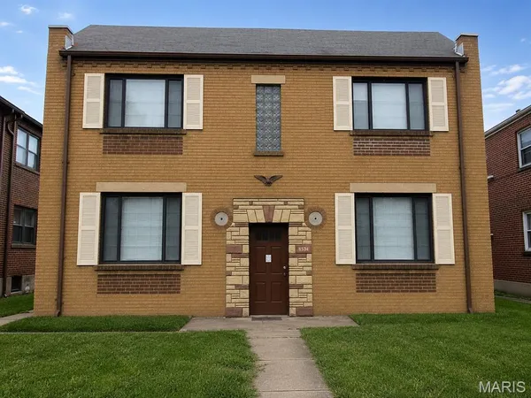 $925 | 5536 Chippewa Street, Unit 1E, St. Louis, MO 63109