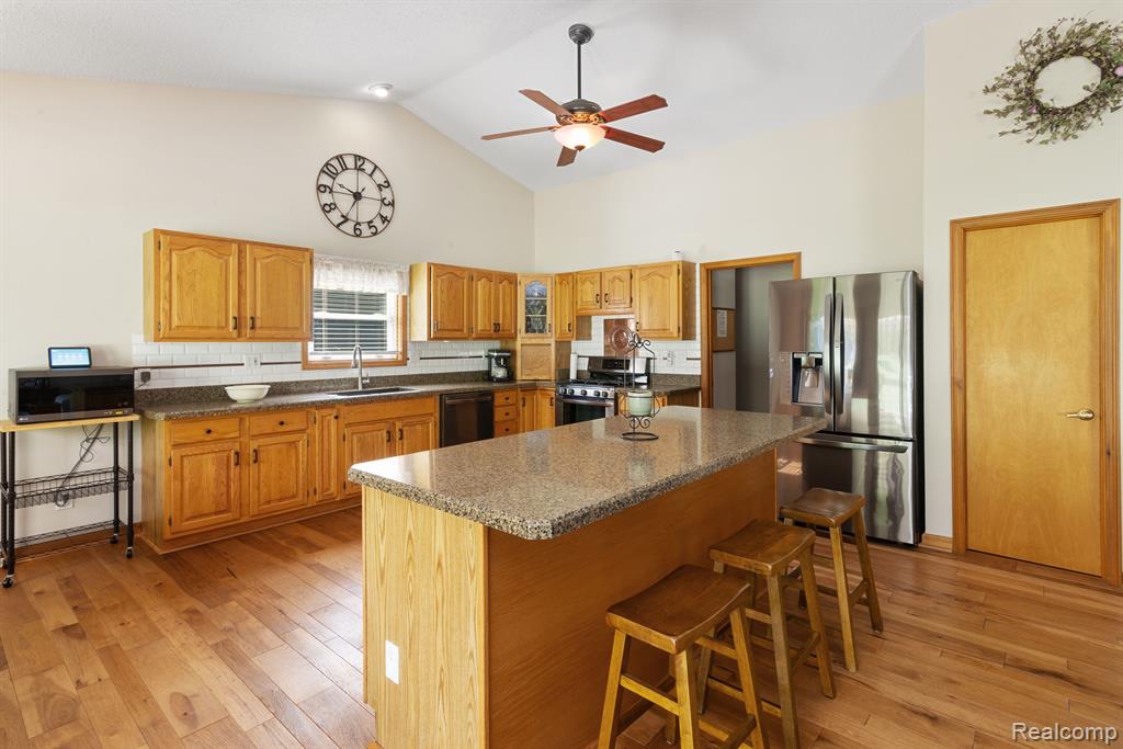 11291 Faussett Road Fenton, MI 48430 - Photo 8 of 42 Gallery Image 8