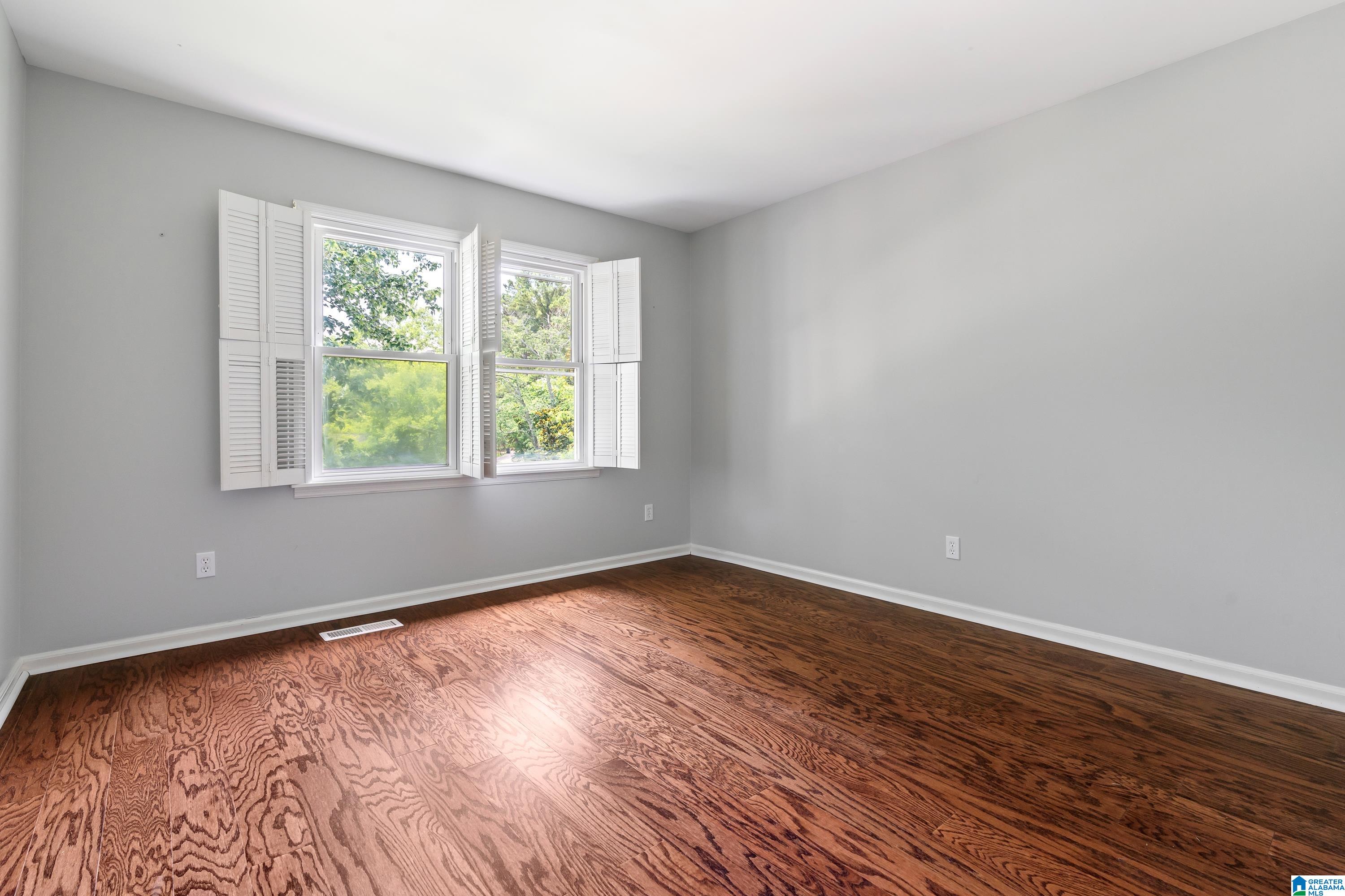 3800 Crestside Road Birmingham, AL 35223 - Photo 31 of 44