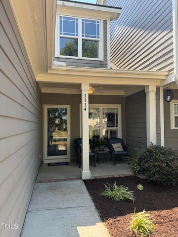 a view of a entryway front of house