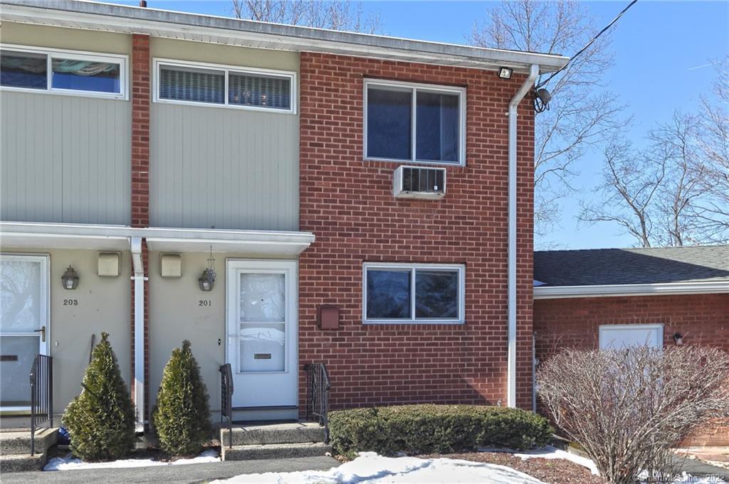 201 Centerbrook Road, Unit 201 Hamden, CT 06518 - Photo 1 of 1 Welcome to unit 201 in the desirable Meadowbrook Coop II complex!