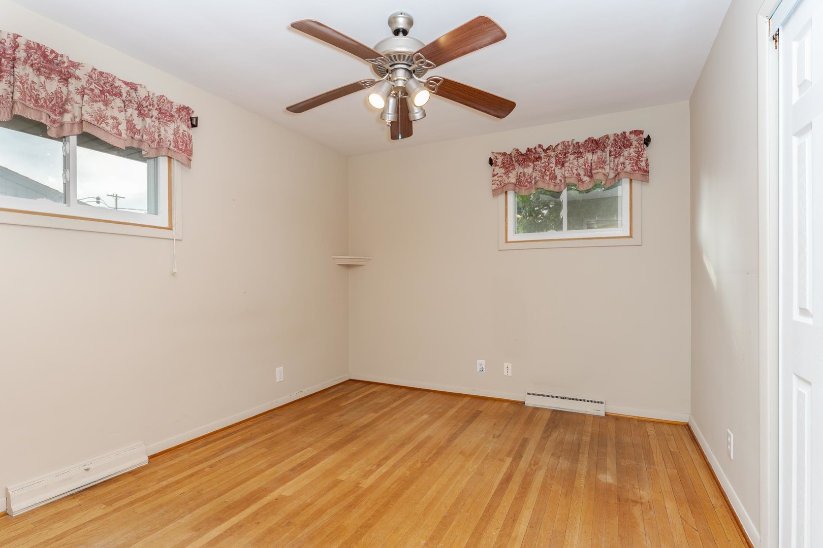 203 Radliff Road Bloomington, IL 61701 - Photo 26 of 41 Gallery Image 26