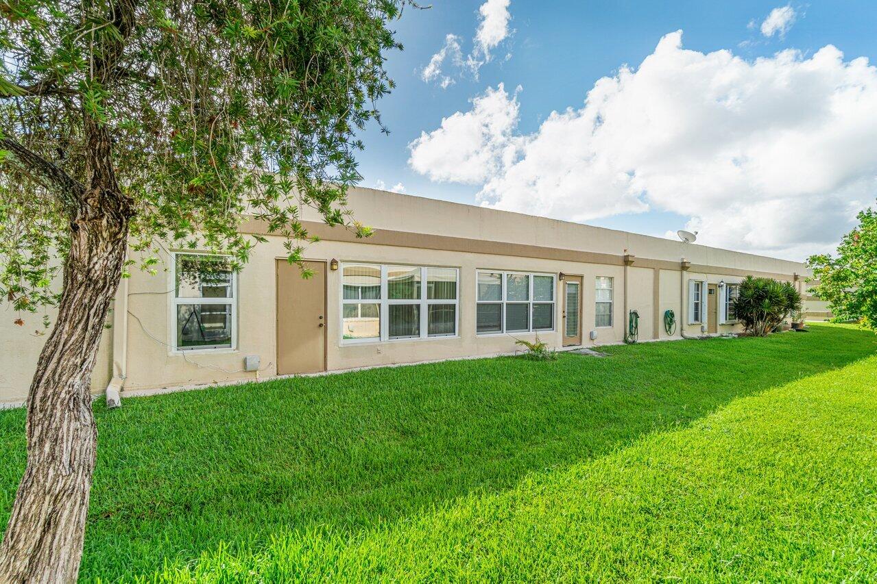 18731 Stewart Circle, Unit 5 Boca Raton, FL 33496 - Photo 21 of 31 022-18731StewartCircle-BocaRaton-FL-3349