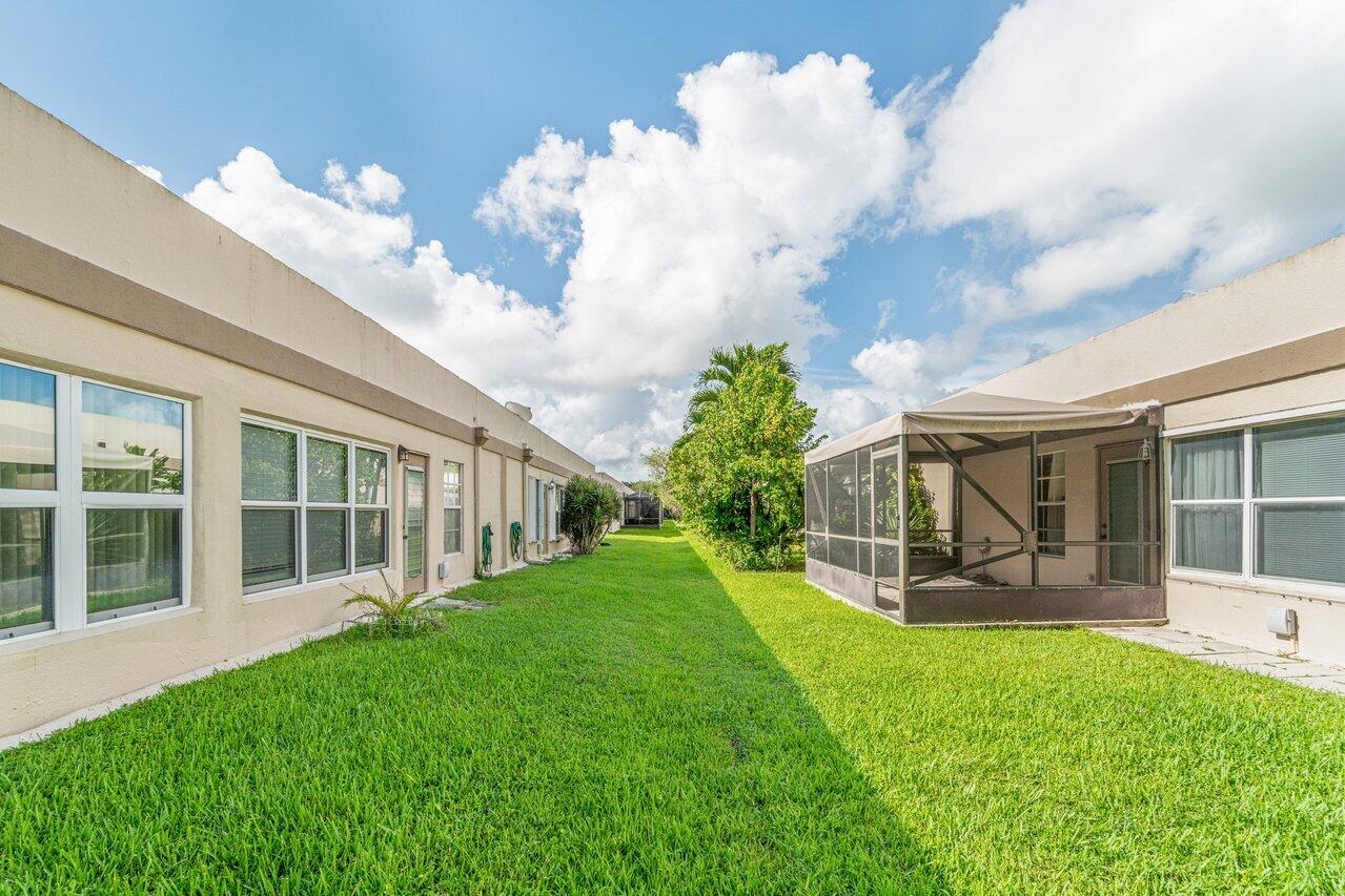18731 Stewart Circle, Unit 5 Boca Raton, FL 33496 - Photo 22 of 31 021-18731StewartCircle-BocaRaton-FL-3349
