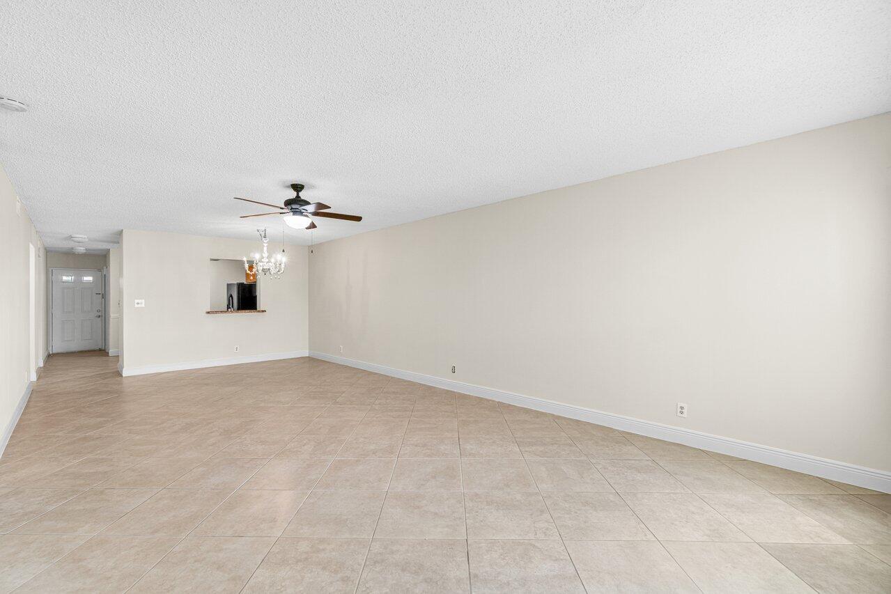 18731 Stewart Circle, Unit 5 Boca Raton, FL 33496 - Photo 9 of 31 008-18731StewartCircle-BocaRaton-FL-3349