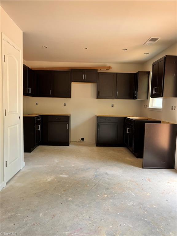 100 Longview Street Lexington, NC 27295 - Photo 4 of 7