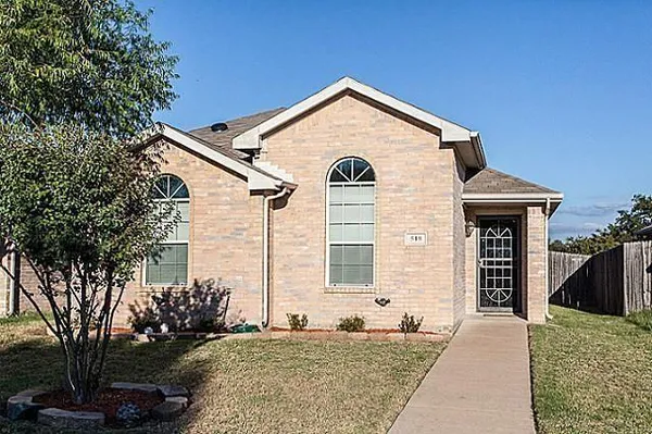 $269,900 | 518 Monarch Drive, Lancaster, TX 75146