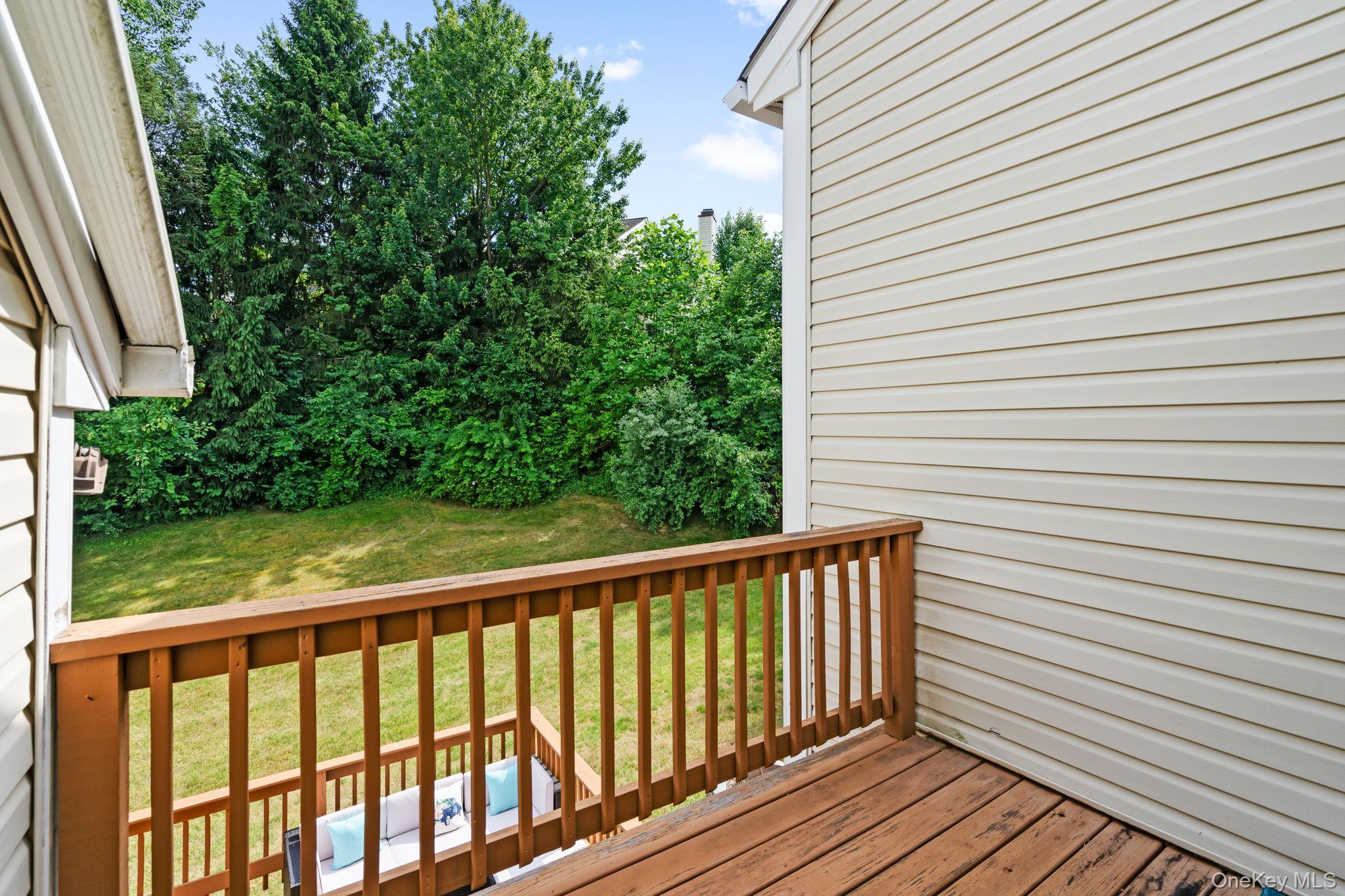 27 Spruce Ridge Drive Fishkill, NY 12524 - Photo 15 of 30