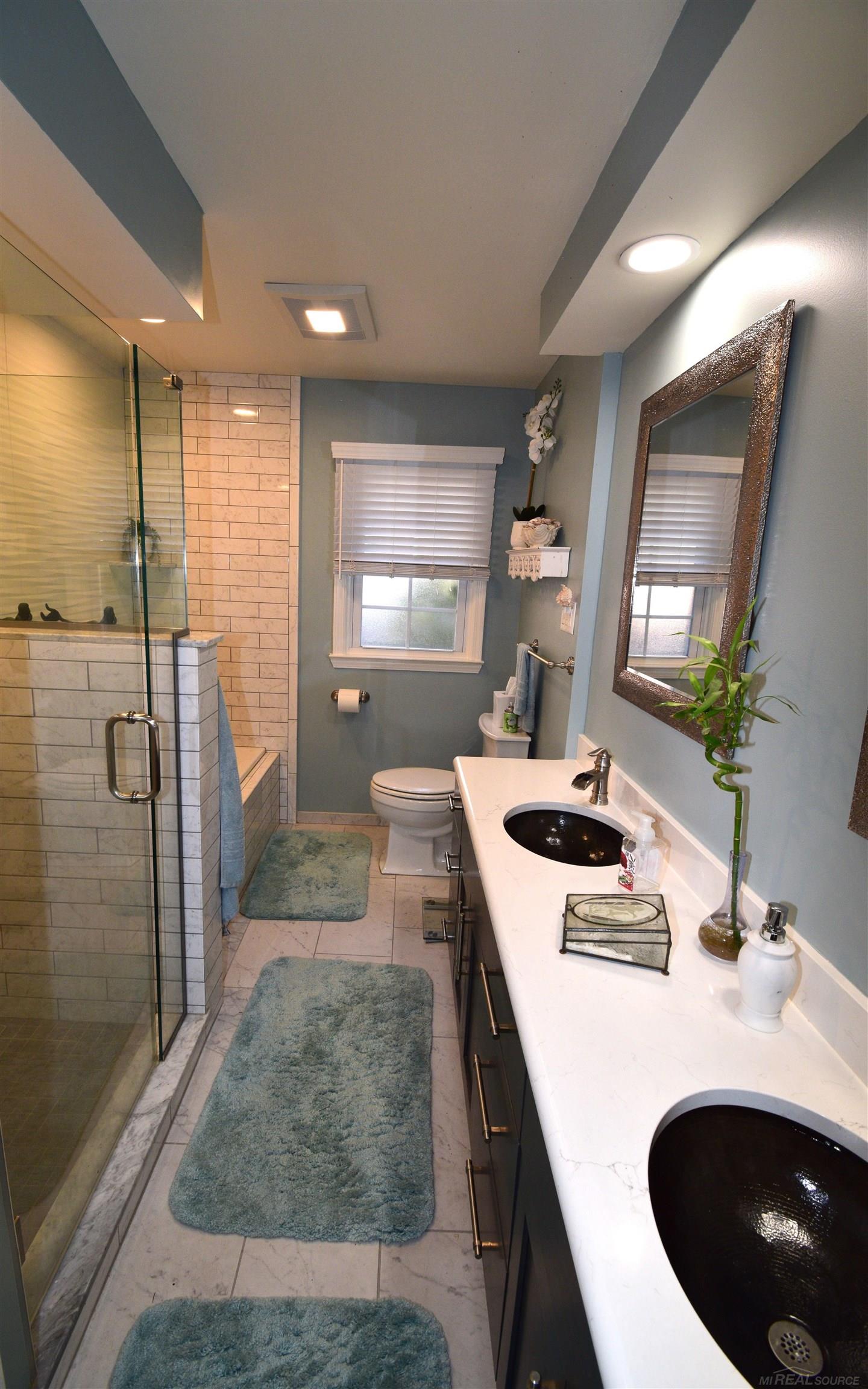 855 Harcourt Road Grosse Pointe Park, MI 48230 - Photo 11 of 68