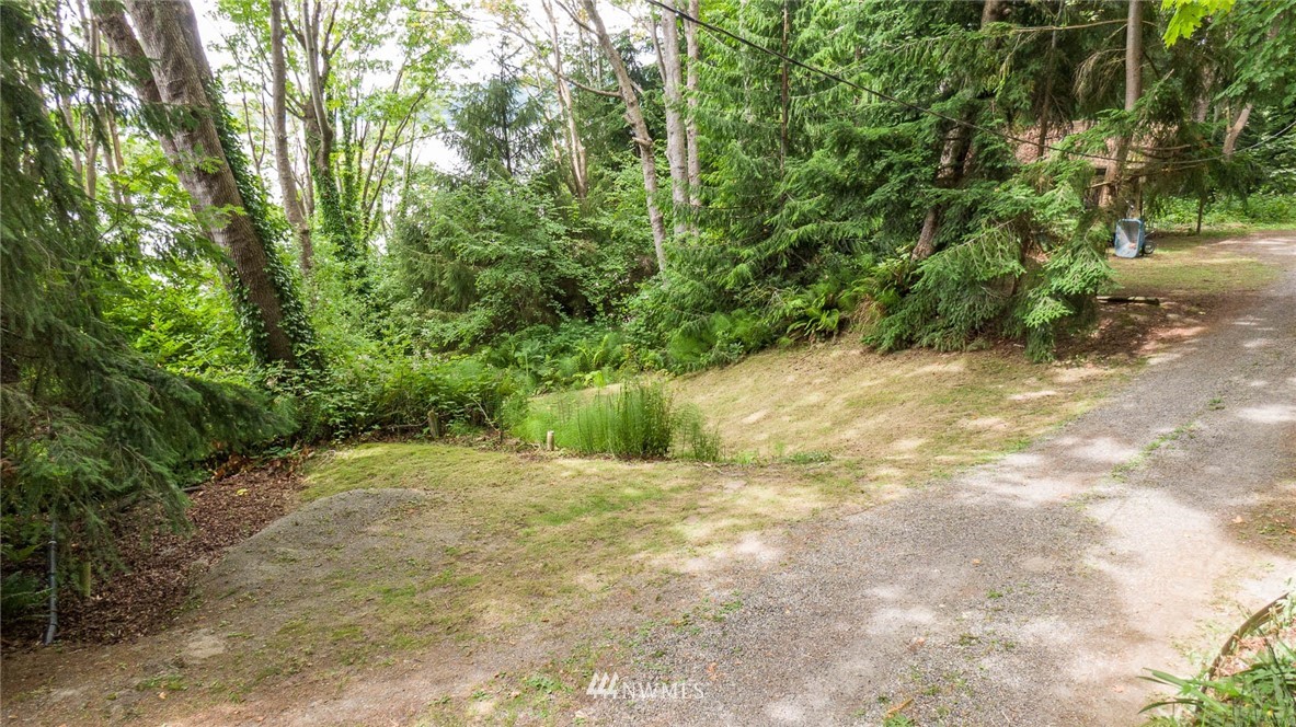 10016 Southwest Northilla Road Vashon, WA 98070 - Photo 18 of 31 Gallery Image 18