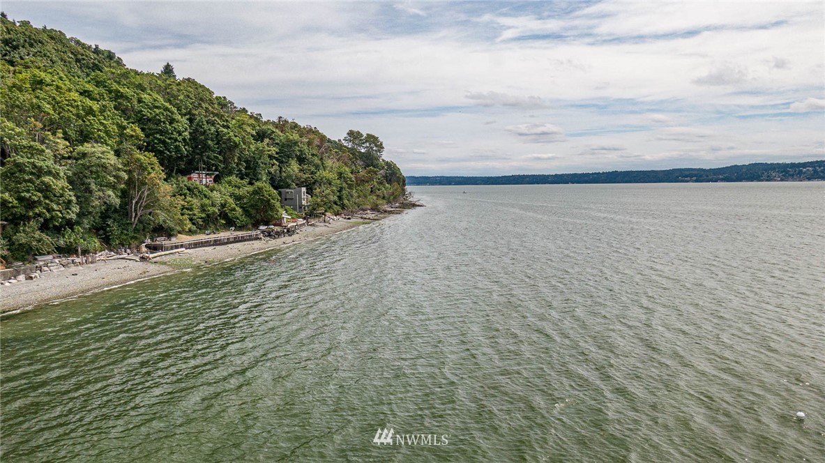 10016 Southwest Northilla Road Vashon, WA 98070 - Photo 25 of 31 Gallery Image 25
