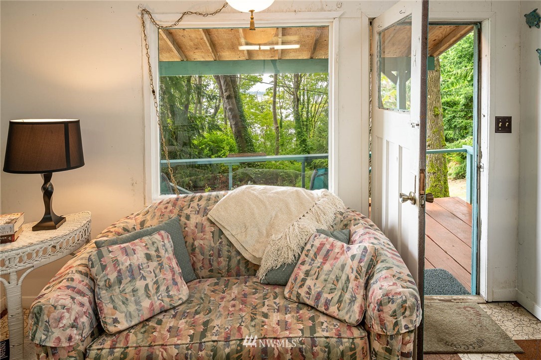 10016 Southwest Northilla Road Vashon, WA 98070 - Photo 29 of 31 Gallery Image 29