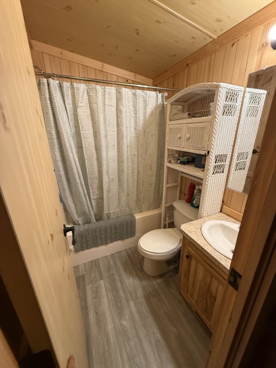 669 Highway 9 Cape May, NJ 08204 - Photo 7 of 10 a bathroom with a toilet a sink and a shower