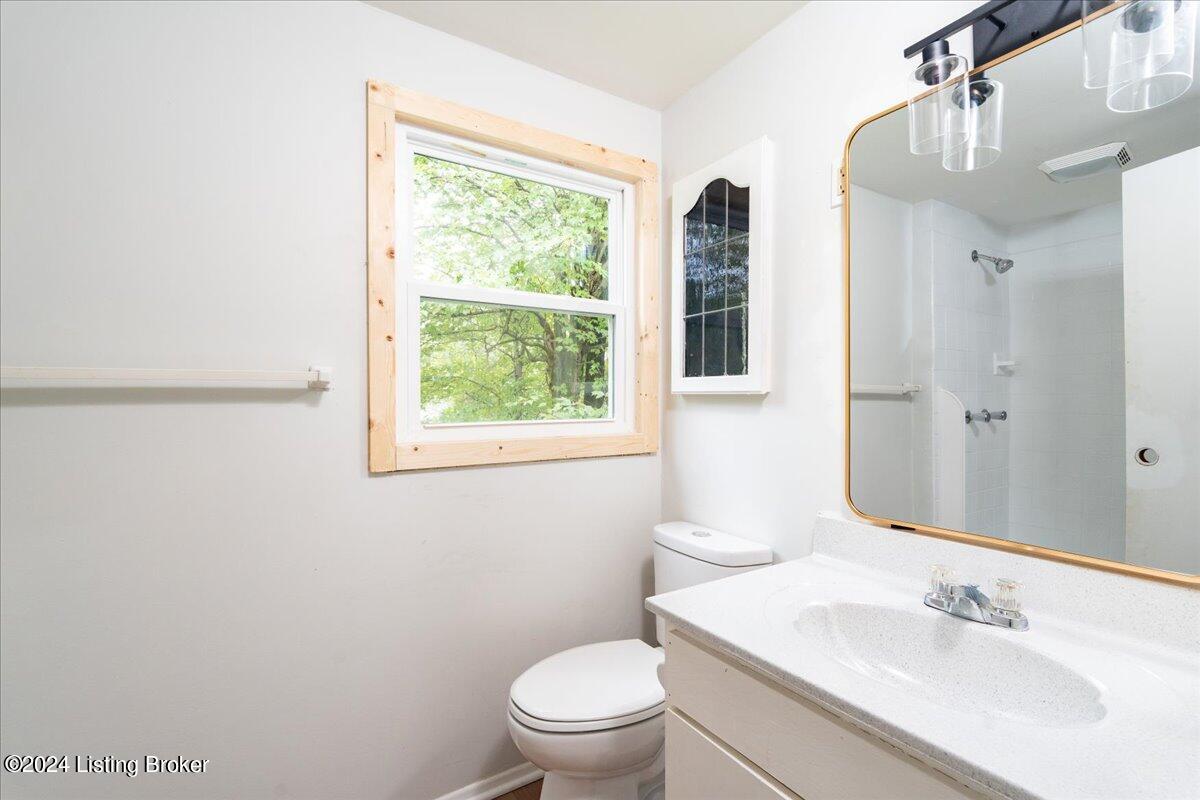 5615 Mt Washington Road Louisville, KY 40229 - Photo 25 of 29 21-FullRes-21
