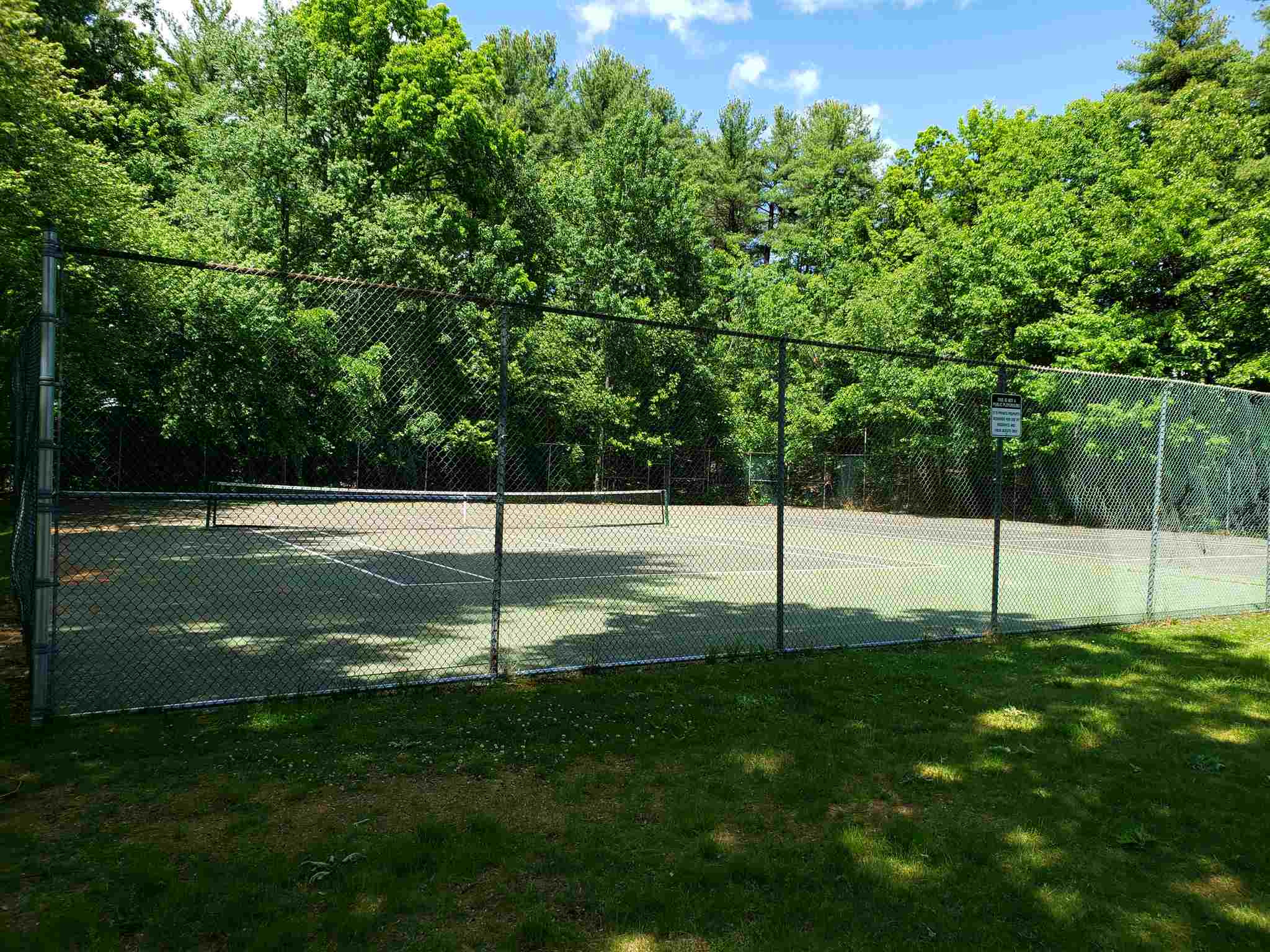 9 Strawberry Bank Road, Unit 20 Nashua, NH 03062 - Photo 2 of 10