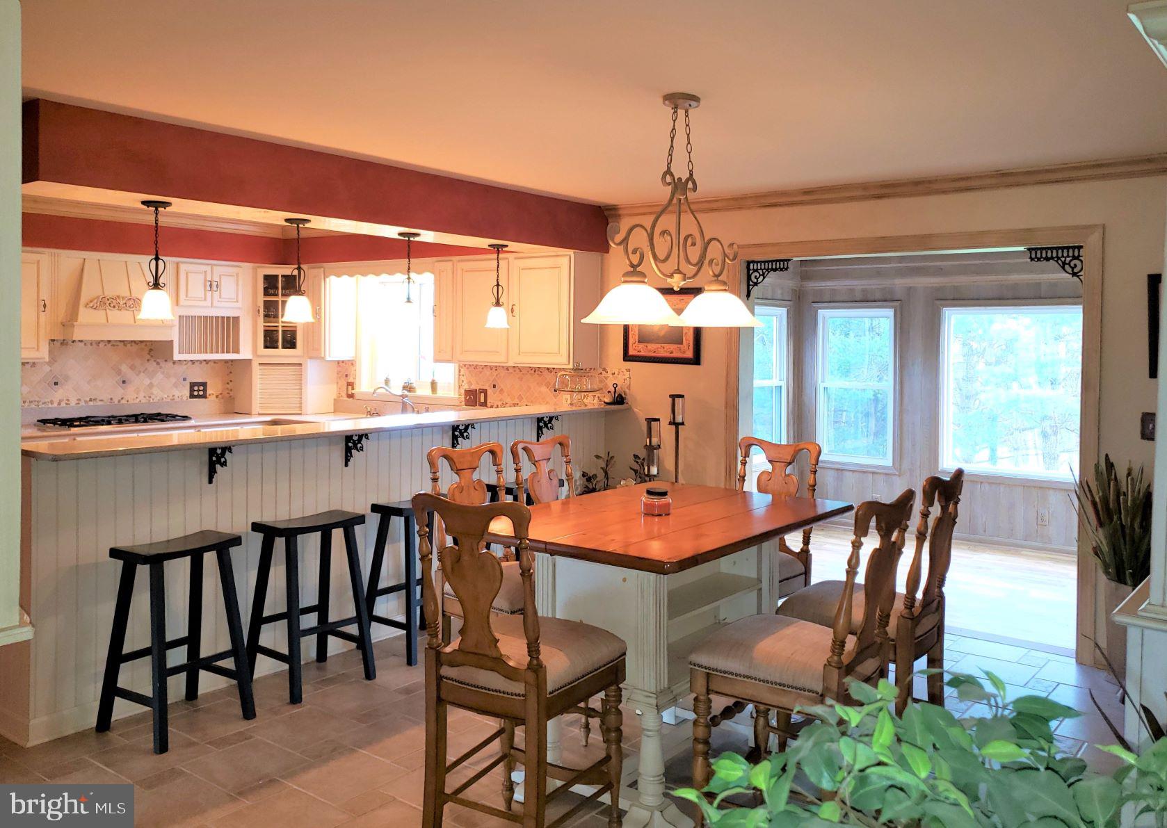 9395 Ramey Road Marshall, VA 20115 - Photo 18 of 71 Large eat-in family style country kitchen