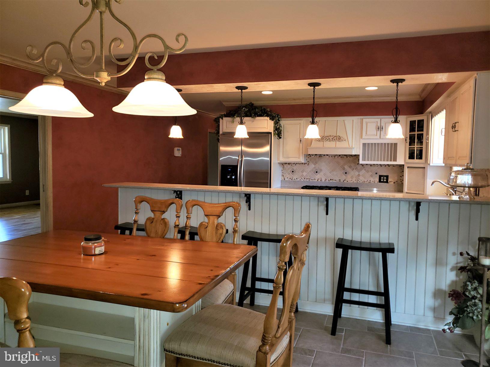 9395 Ramey Road Marshall, VA 20115 - Photo 23 of 71 Plenty of space for family to congregate