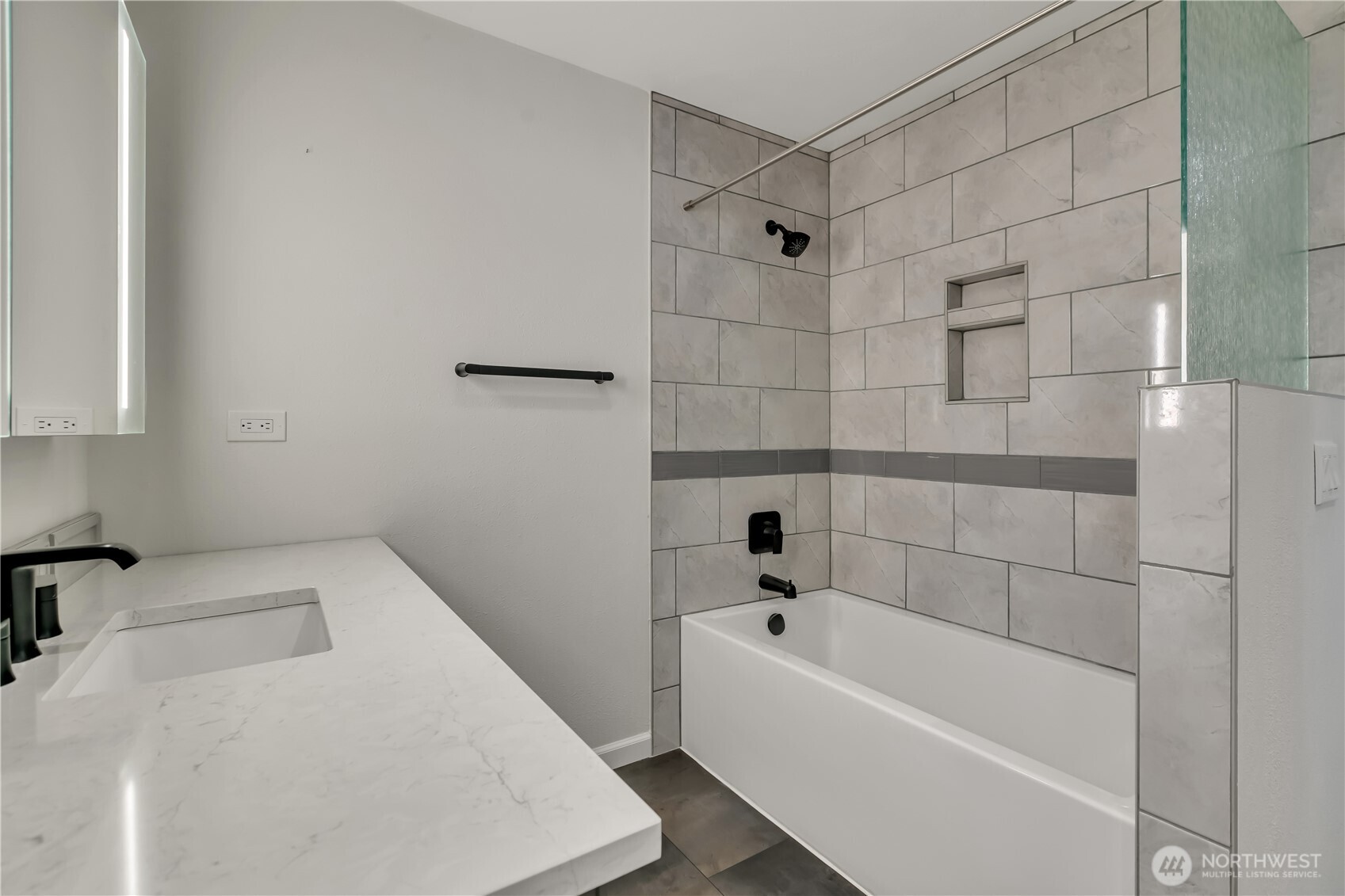 29820 6th Avenue South Federal Way, WA 98003 - Photo 21 of 40 a bathroom with a bathtub and a shower