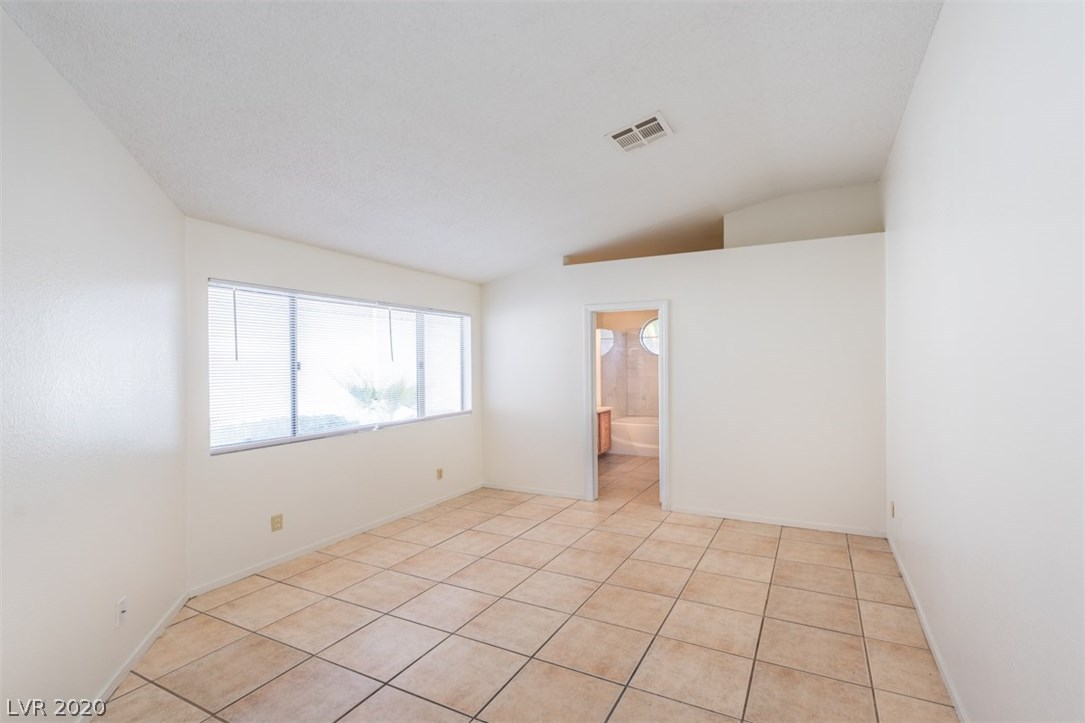 2705 Riley Oaks Court Las Vegas, NV 89108 - Photo 16 of 36 Gallery Image 16