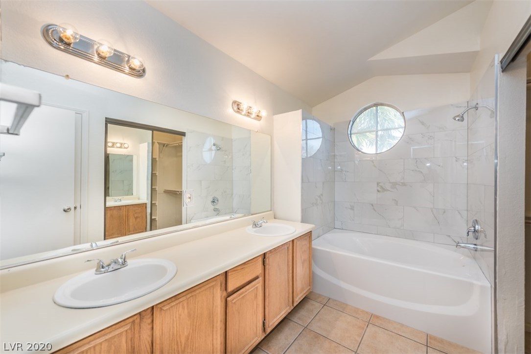 2705 Riley Oaks Court Las Vegas, NV 89108 - Photo 18 of 36 Gallery Image 18