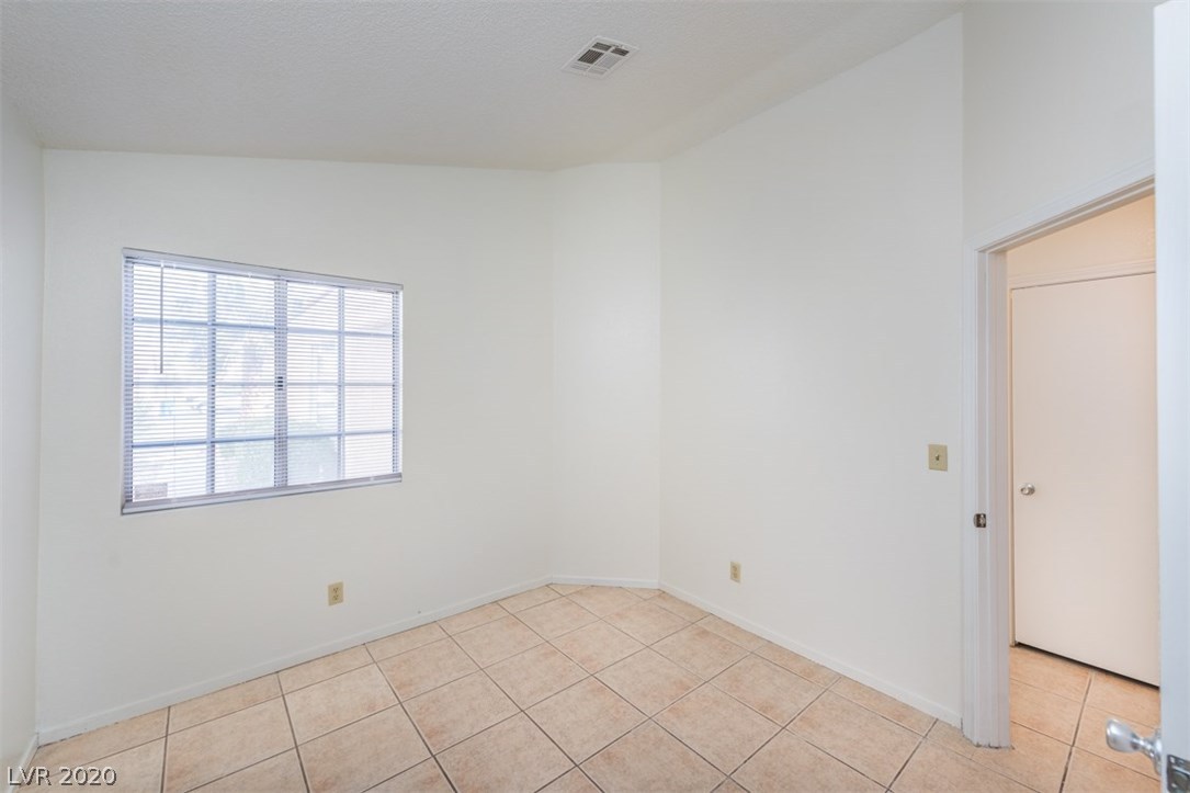 2705 Riley Oaks Court Las Vegas, NV 89108 - Photo 21 of 36 Gallery Image 21