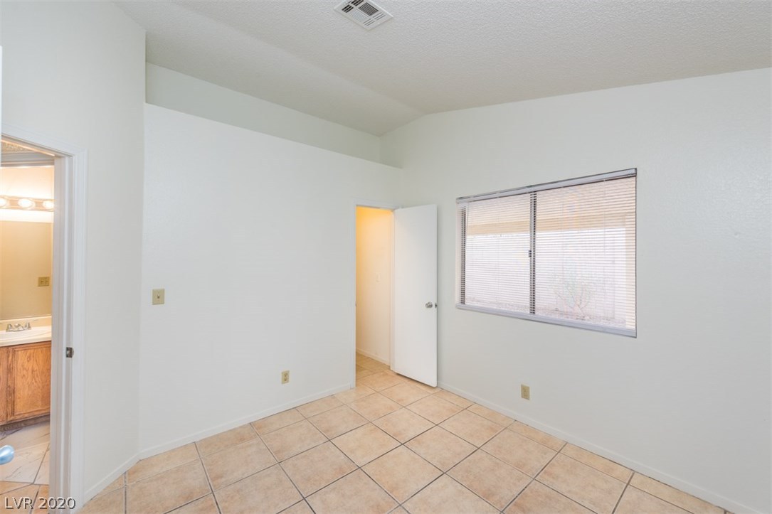 2705 Riley Oaks Court Las Vegas, NV 89108 - Photo 23 of 36 Gallery Image 23