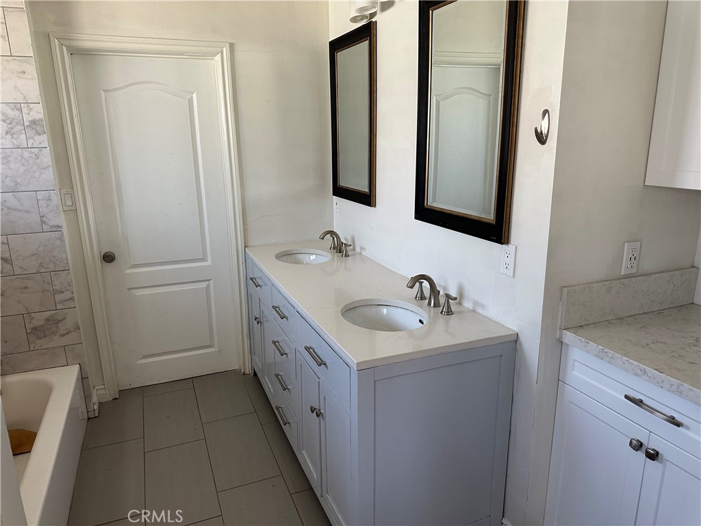 3432 Russell Street Riverside, CA 92501 - Photo 14 of 20 ADU -Remodeled Bathroom