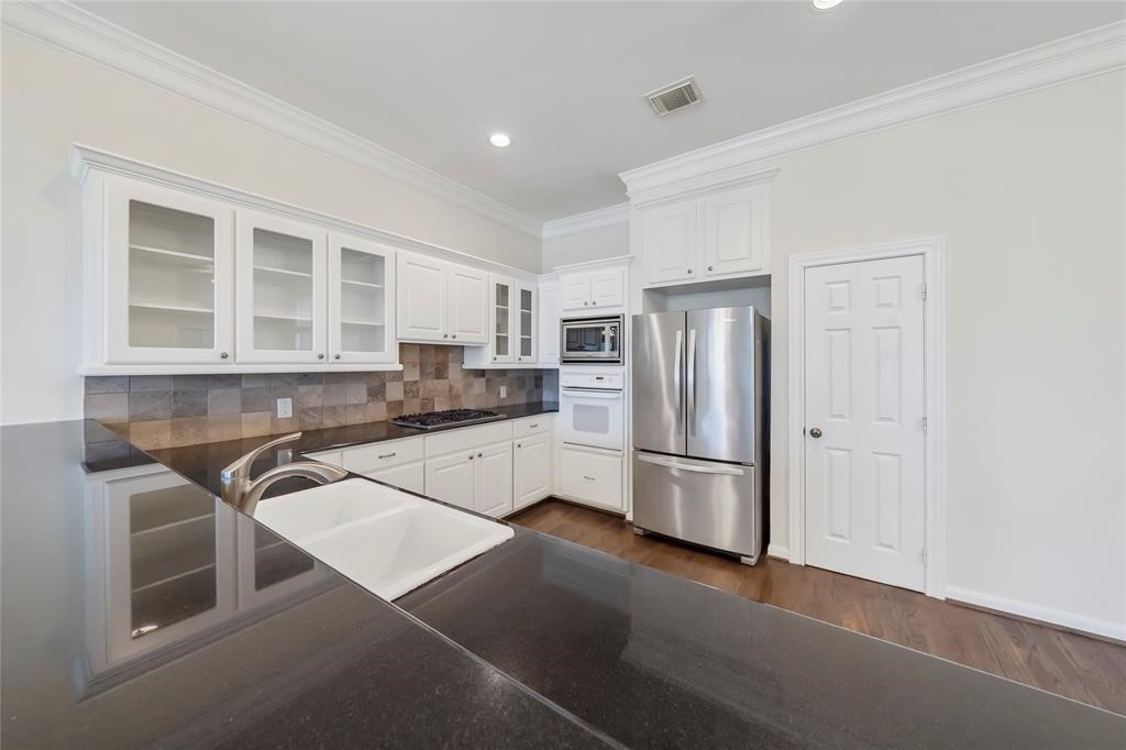 1517 Roy Street Houston, TX 77007 - Photo 11 of 25