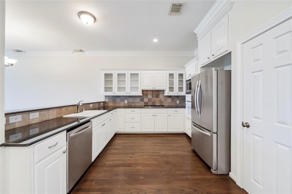 1517 Roy Street Houston, TX 77007 - Photo 12 of 25