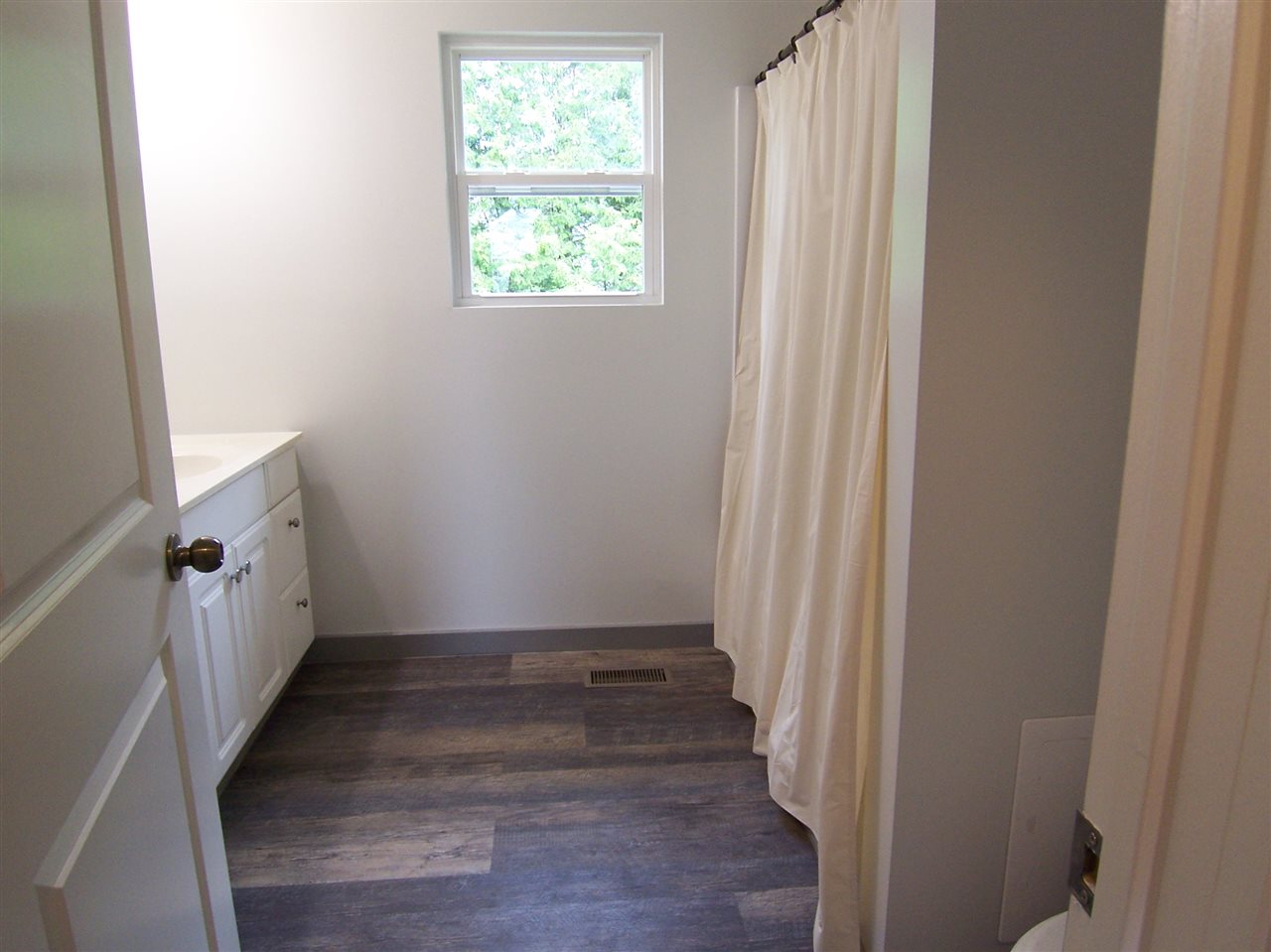 9127 North Seymour Road Flushing, MI 48433 - Photo 12 of 23 31381769-11.JPG