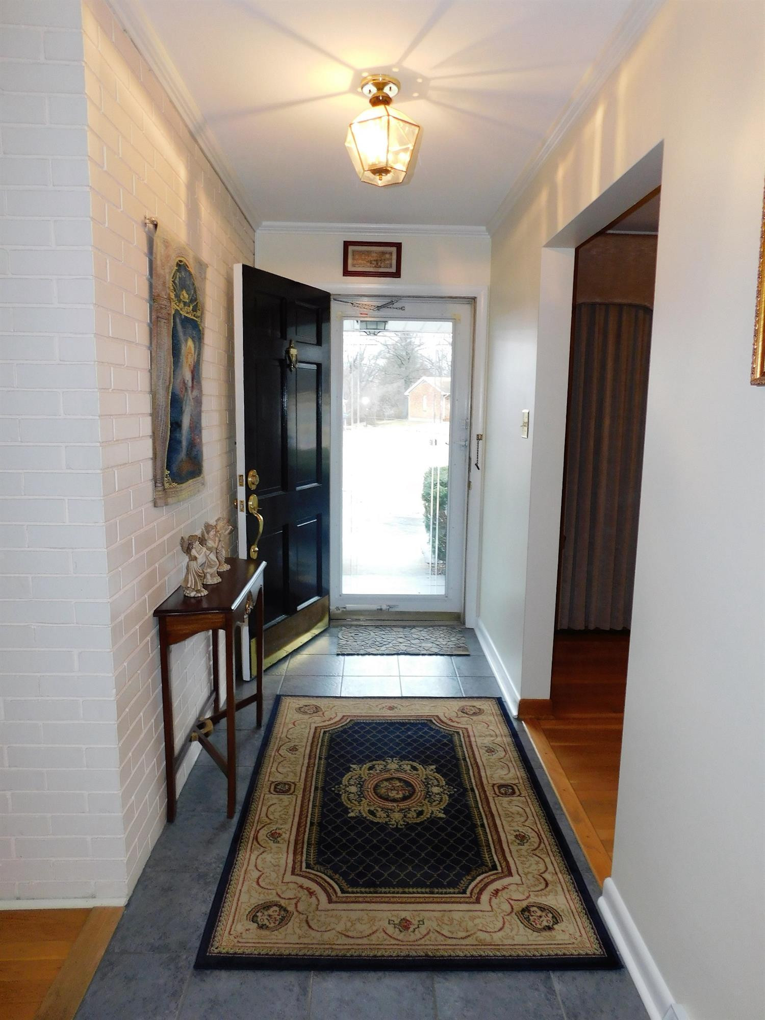 1746 Bryan Station Road Lexington, KY 40505 - Photo 3 of 31 Photo 3