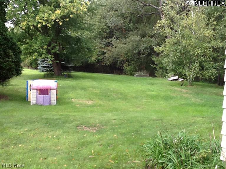 7216-7218 Ridge Road Wadsworth, OH 44281 - Photo 3 of 5