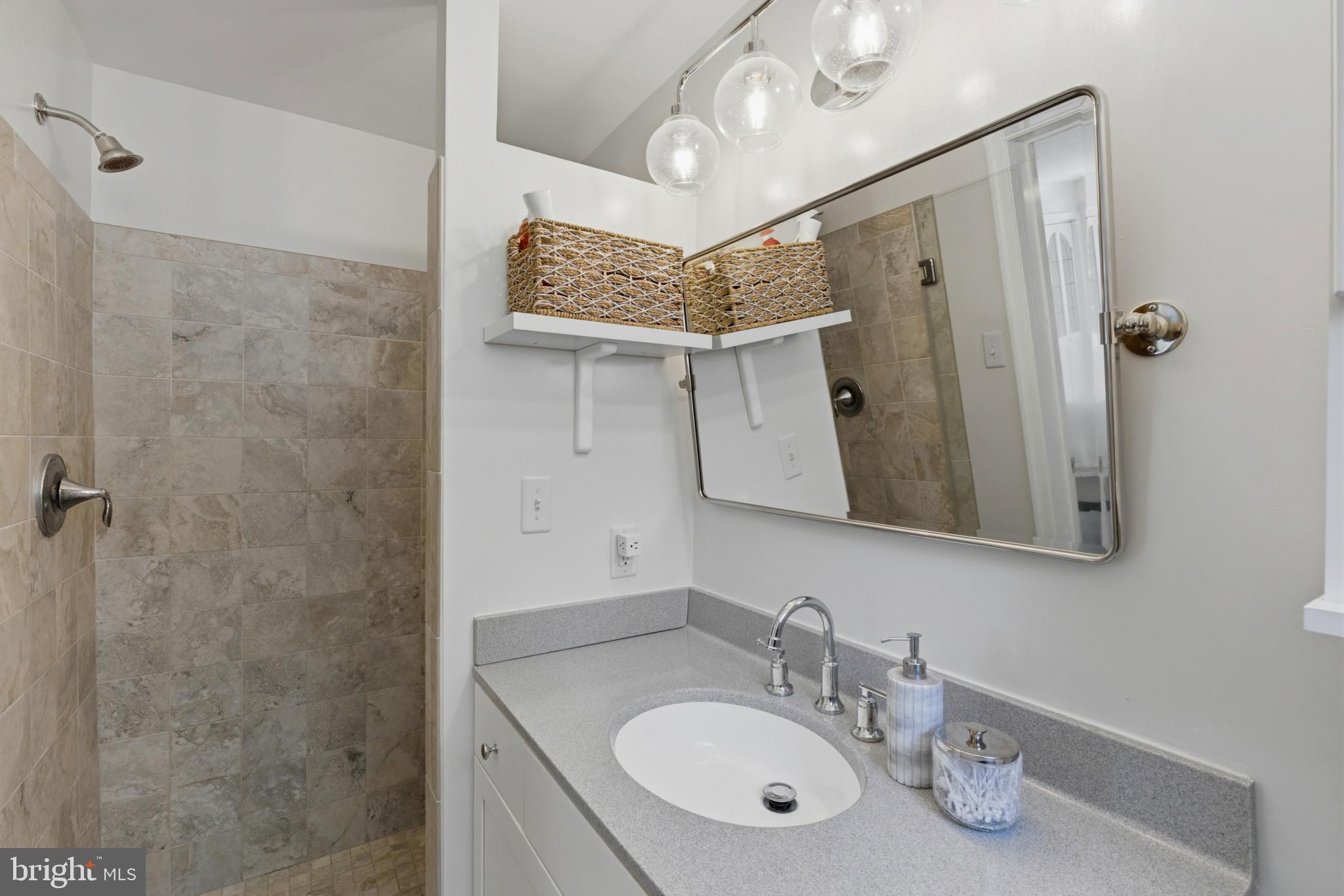 1915 Dulaney Place Annapolis, MD 21409 - Photo 25 of 38 Primary Bathroom