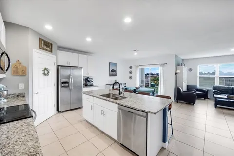 $460,000 | 4180 68th Avenue Northeast, Naples, FL 34120