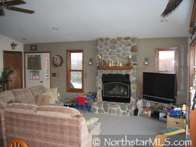 W5371 794th Avenue Spring Valley, WI 54767 - Photo 5 of 10 Gallery Image 5
