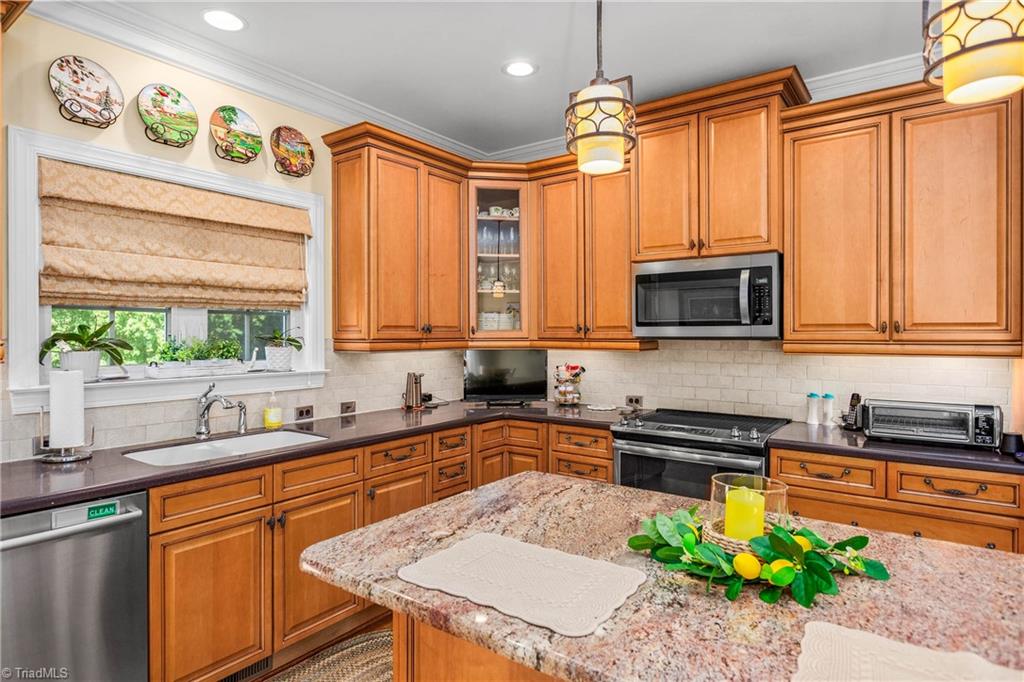 9285 Center Grove Church Road Clemmons, NC 27012 - Photo 17 of 50 Gallery Image 17