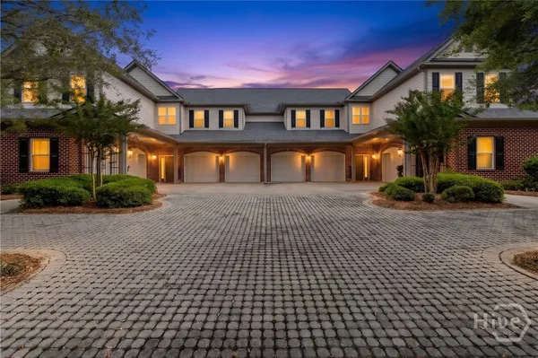 $525,000 | 804 River Oaks Drive, Richmond Hill, GA 31324
